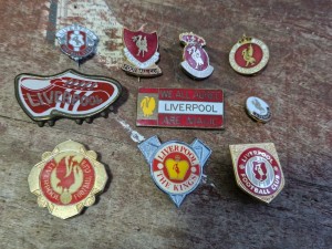 LIVERPOOL  F C - 10 x  VINTAGE  70's / 80's COLLECTABLE  FOOTBALL  Pin  BADGES for sale on Ebay