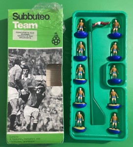Vintage DELACOSTE Heavyweight Subbuteo Team “SOCHAUX REF: 316” for sale on Ebay
