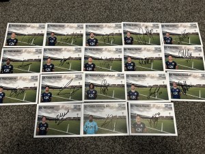 Southend United Football Club 2025/26 Signed 18 6x4 photos of the squad  for sale on Ebay