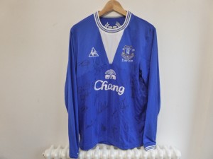 2009-10 Everton Le Coq Sportif Home Shirt L/S Squad Signed for sale on Ebay