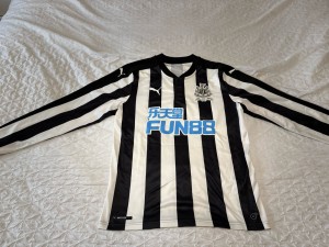 PUMA Newcastle United 2017/18 Home Football Shirt Size M Long Sleeve for sale on Ebay