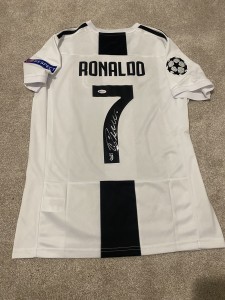 Cristiano Ronaldo Authentic Hand Signed Juventus Jersey Beckett Witnessed  for sale on Ebay