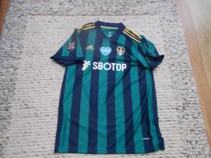 LEEDS UNITED SHIRT BY ADIDAS  PHILLIPS 23  ADULTS XXL VGC for sale on Ebay