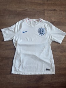 England Football team 2018/19 Authentic home shirt M Size for sale on Ebay