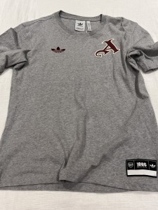 ARSENAL ADIDAS GOTHIC CREST GREY T-SHIRT SIZE ADULT SMALL HARDLY WORN for sale on Ebay