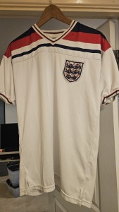 RETRO REMAKE ENGLAND 1980-1982 WORLD CUP MENS MEDIUM HOME SHIRT SCORE DRAW for sale on Ebay