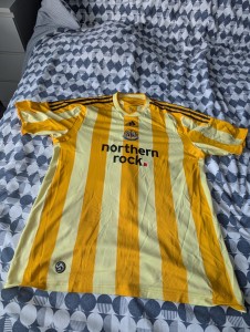 Newcastle United Yellow Striped Away Shirt 2010/11 Size LExcellent Condition for sale on Ebay