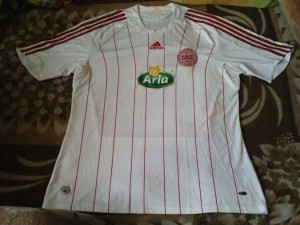 RARE FOOTBALL SHIRT - DENMARK AWAY 2009 - 2010 SIZE XL for sale on Ebay