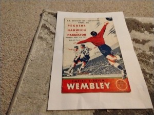 Pegasus v Harwich & Parkeston FA Amareur Cup Final Football Programme 11/4/1953 for sale on Ebay