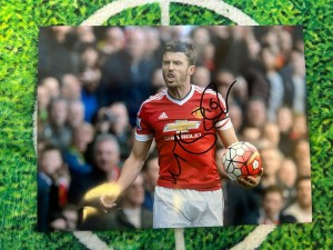 Michael Carrick Manchester United Signed 8x6” Photo wCOA for sale on Ebay