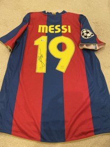 Lionel Messi Beckett COA Hand Signed Barcelona Shirt Beckett Witness for sale on Ebay