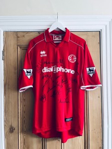 Rare Original Middlesbrough FC squad signed 2002/2003 Home shirt Juninho #10 for sale on Ebay