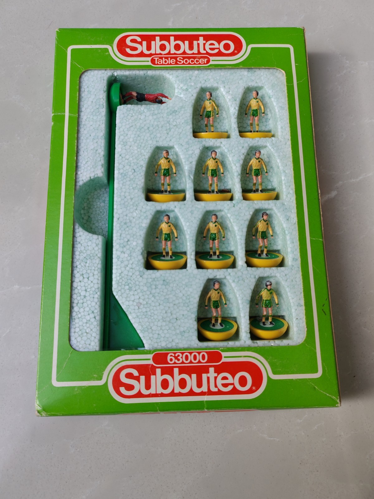 Subuteo. Team Set 371 Norwich City for sale on Ebay