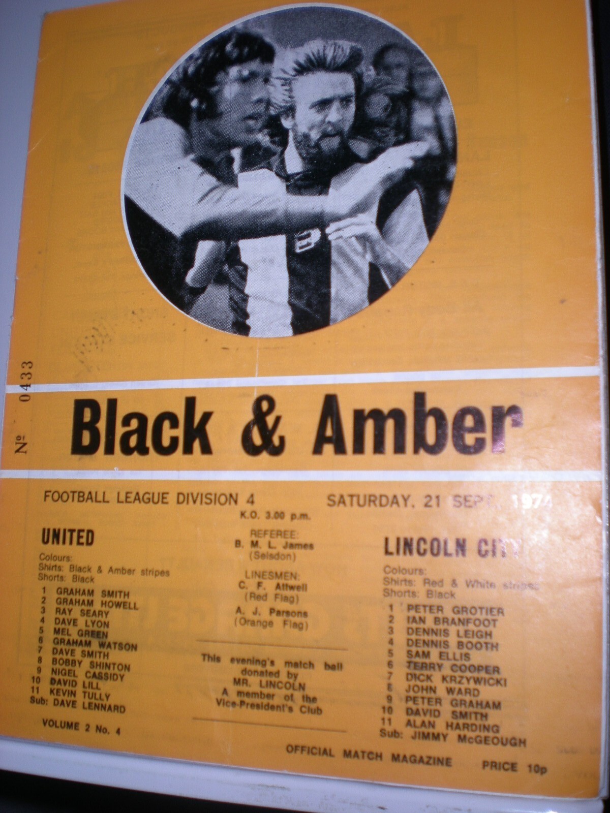 CAMBRIDGE UNITED v LINCOLN CITY, 21st SEPT 74, NO WRITING NO STAPLES,SLIGHT FOLD for sale on Ebay