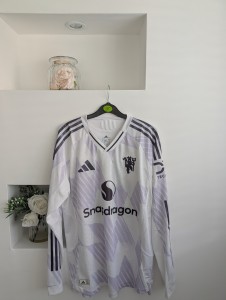 Kobbie Mainoo Match Shirt V Burnley Season 25/26. for sale on Ebay