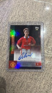 Topps Manchester United Gary Neville MINT AUTO NUMBER TO 5 WORLDWIDE for sale on Ebay