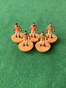 SUBBUTEO HW SPARE PLAYERS REF.49 WOLVES/DUNDEE UTD (ALL ORANGE BASES,5 IN TOTAL) for sale on Ebay