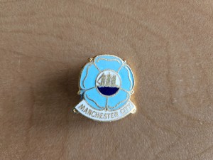 Manchester City  Vintage Metal Pin Badge Very Good Condition Man City for sale on Ebay