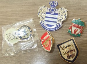 VINTAGE FOOTBALL BADGES JOBLOT - LIVERPOOL, ARSENAL, CHELSEA, QPR & THREE LIONS for sale on Ebay