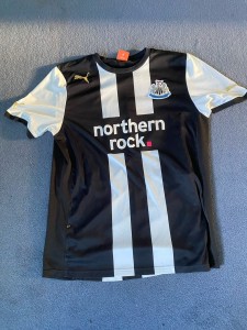 Puma Newcastle United 2011/2012 Home Shirt Mens Medium for sale on Ebay