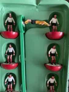 Original Vintage Subbuteo Liverpool 2nd / Clyde Darlington Football Team Ref 81 for sale on Ebay