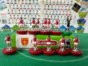 Subbuteo Hasbro (LW) Premier League Team – ARSENAL - Ref: 63131 (JVC KIT) for sale on Ebay