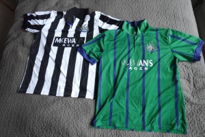 2 Newcastle United Score Draw replica shirts XL for sale on Ebay