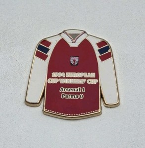 RARE ARSENAL 1994 EUROPEAN CUP WINNERS CUP DANBURY MINT BADGE for sale on Ebay
