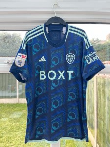 Leeds United 2023-2024 Away Shirt Size XL for sale on Ebay