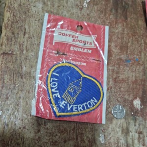 EVERTON  F C -  VINTAGE  70's UNOPENED COFFER  FOOTBALL  PATCH  BADGE for sale on Ebay