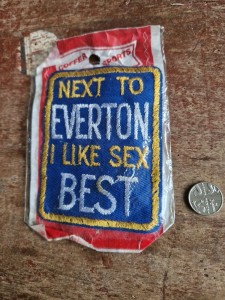 EVERTON  F C -  VINTAGE  70's UNOPENED COFFER  FOOTBALL  PATCH Pin  BADGE for sale on Ebay