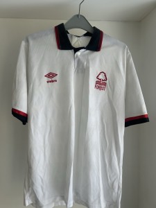 Nottingham Forest Football Shirt Medium for sale on Ebay