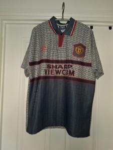 Manchester United Away Shirt 1995-97 Grey Cantone Size Large for sale on Ebay
