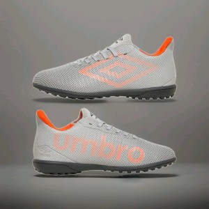 Kids Umbro Velocita Matrix 1.0TF  Astro Turf Boots - Size UK 5 EU 38- Youth for sale on Ebay