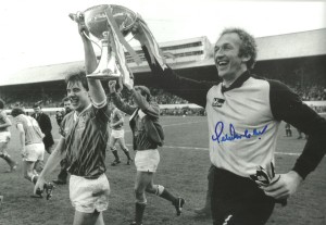 Peter McCloy - RANGERS - Signed 12 x 8 Photograph for sale on Ebay