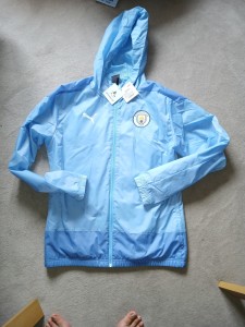 Manchester City official raincoat warm up jacket BNWT size M adult for sale on Ebay