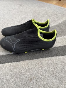 Boys Puma Pull On Football Boots Size 2 for sale on Ebay