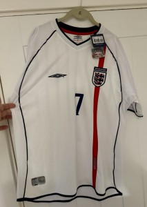 Authentic David Beckham UMBRO National Team No7 Football Shirt BNWT Size XL 2001 for sale on Ebay