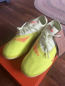 Nike Jr. Phantom 6 Low Pro Older Kids Multi-Ground Football Boots  - UK 5.5 for sale on Ebay