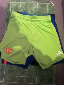 Manchester United Adidas Green GK Shorts Medium Men’s for sale on Ebay