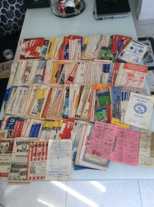321 MIXED CLUB PROGRAMMES FROM 1944 - 1970, 9 X 1940s, 211 X 1950s, 101 X 60-70 for sale on Ebay