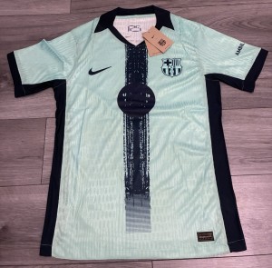 Barcelona Men's Football Shirt Size Large for sale on Ebay