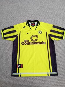 Borussia Dortmund shirt junior XL/small adult for sale on Ebay