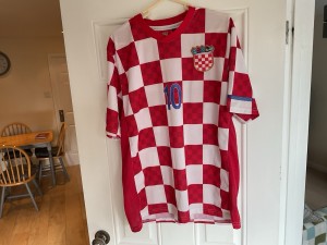 Croatia SHORT SLEEVED 10 Modric Football Shirt Adult Size Large for sale on Ebay