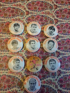 10 X 1960s Manchester United Player Badges for sale on Ebay