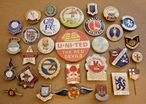 THIRTY (30) VINTAGE FOOTBALL CLUB ENAMEL & TIN BADGES CHELSEA MANCHESTER UNITED for sale on Ebay