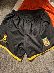 Rare Wrexham AFC football 1995 black away Shorts Size 42-44