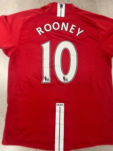 MANCHESTER UNITED WAYNE ROONEY NO.10 SHIRT AIG/NIKE SIZE M. Great Condition for sale on Ebay