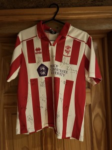 Lincoln City Squad Signed 15/16 Shirt  for sale on Ebay