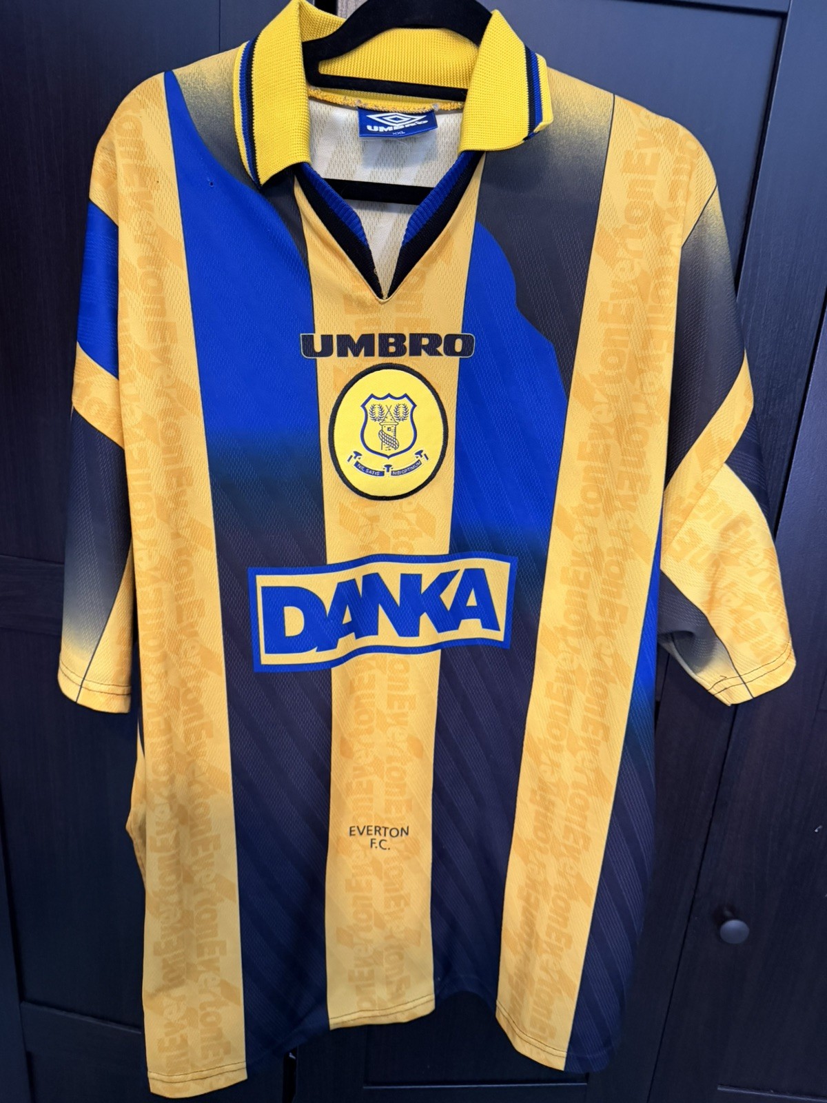 Original Authentic Umbro Everton 1996/1997 Away Shirt Mens XXL for sale on Ebay